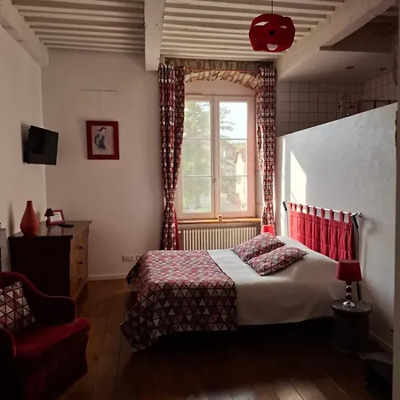 Maison D'eusebia Guest house Chateau-Chalon